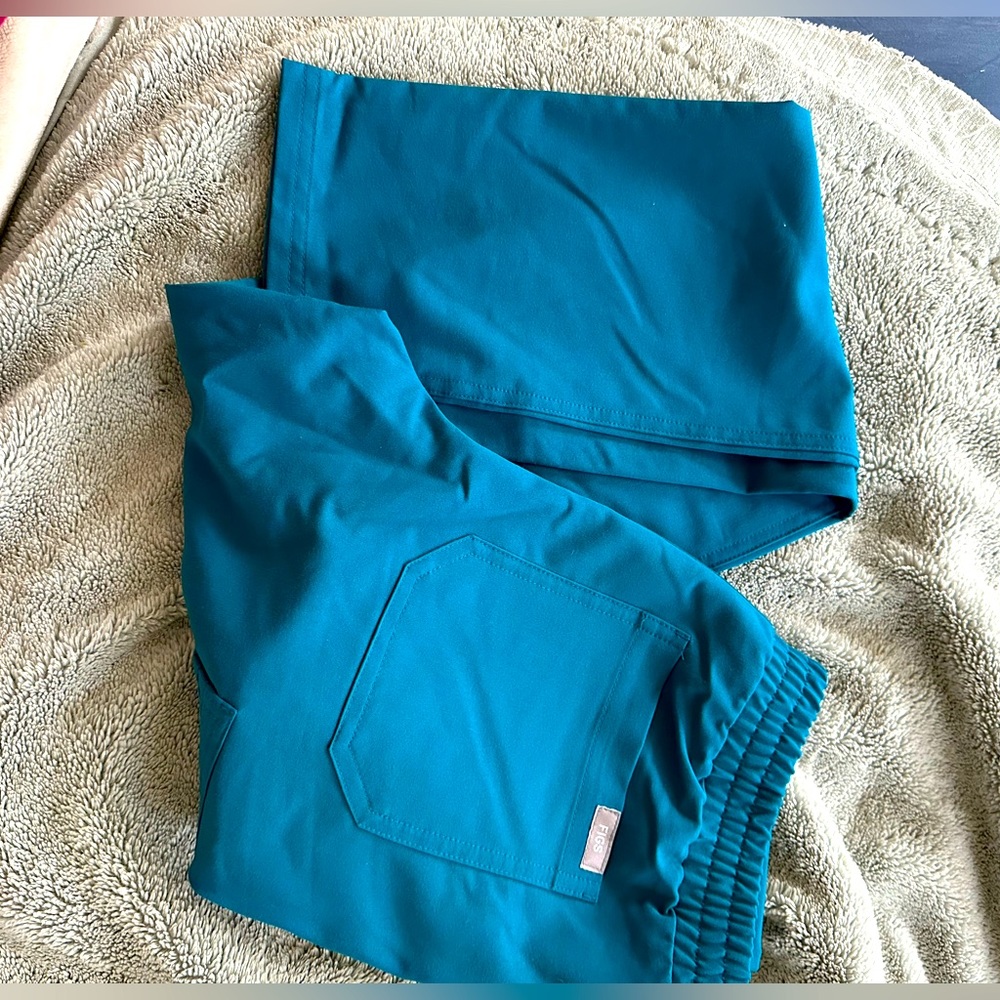 Figs yola xs scrub pants - teal